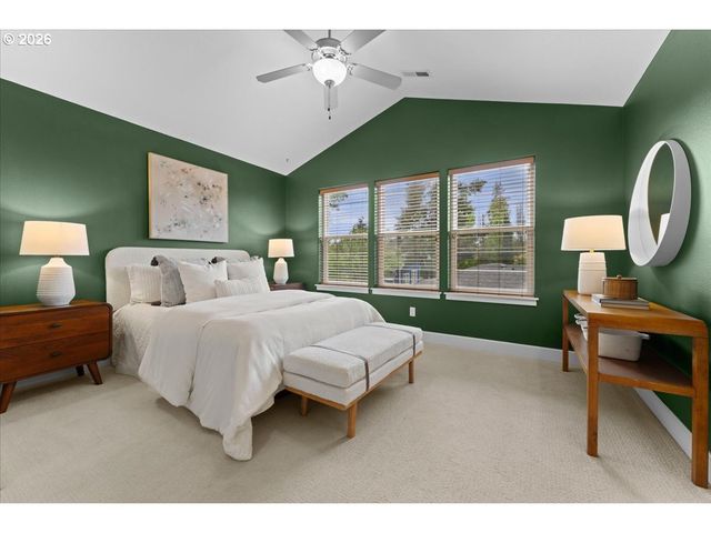 9327 N Ivanhoe St, Portland, OR 97203