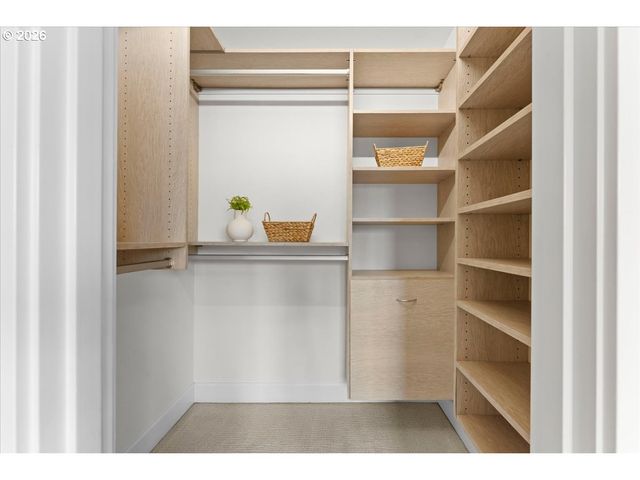 9327 N Ivanhoe St, Portland, OR 97203