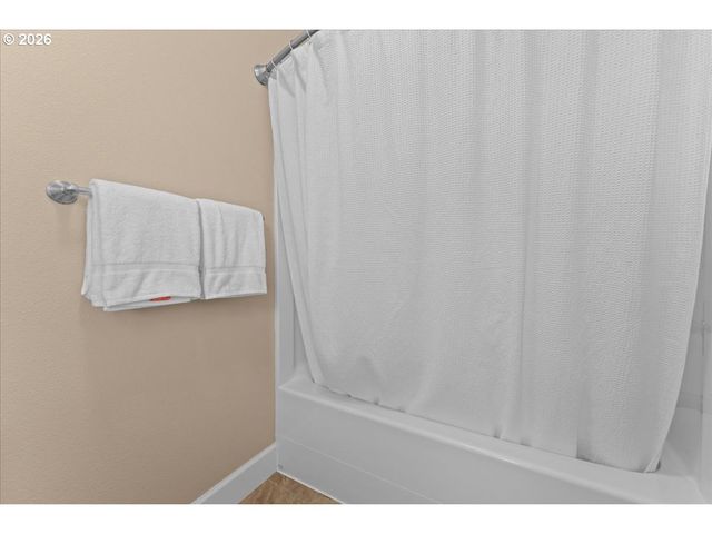 9327 N Ivanhoe St, Portland, OR 97203