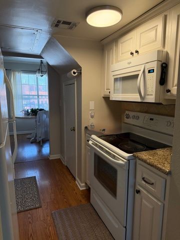 600 Bagby Avenue 2D, Waco, TX 76706