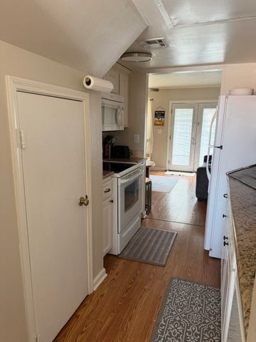 600 Bagby Avenue 2D, Waco, TX 76706