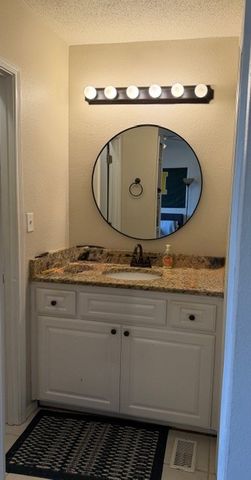 600 Bagby Avenue 2D, Waco, TX 76706