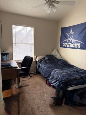 600 Bagby Avenue 2D, Waco, TX 76706