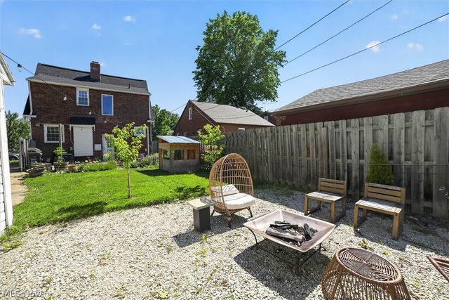 2902 Russell Avenue, Parma, OH 44134