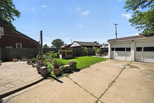 2902 Russell Avenue, Parma, OH 44134