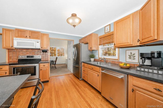 116 E 13th Street, Huntington Station, NY 11746