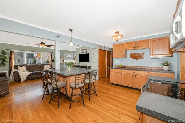 116 E 13th Street, Huntington Station, NY 11746