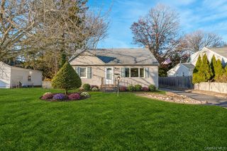 116 E 13th Street, Huntington Station, NY 11746