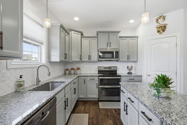 1265 Upland Ter, Clarksville, TN 37043