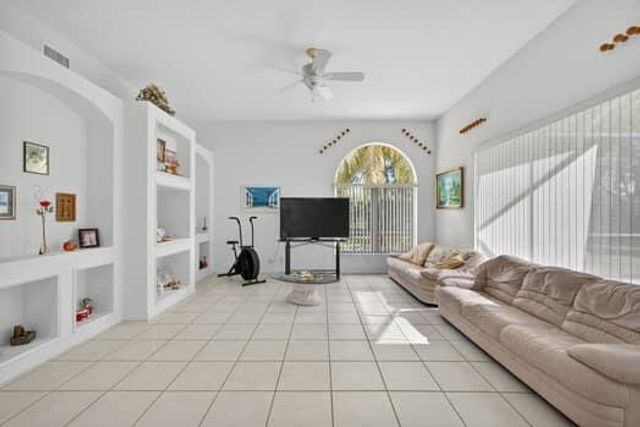 4338 Danielson Drive, Lake Worth, FL 33467