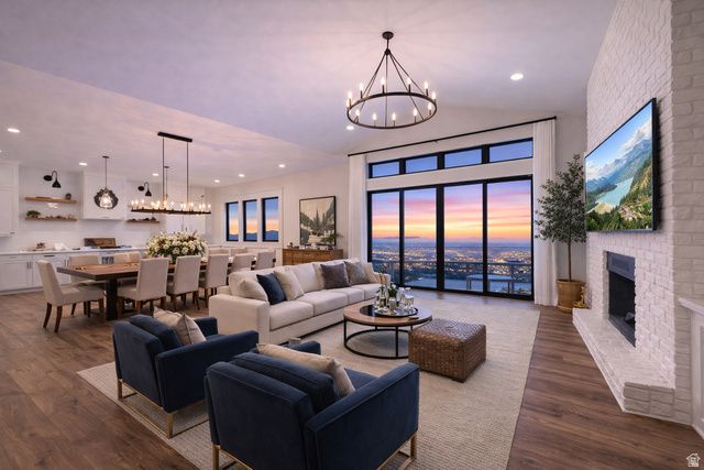 851 E MOUNTAIN RD, North Ogden, UT 84414