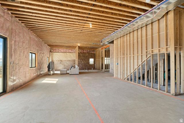 851 E MOUNTAIN RD, North Ogden, UT 84414