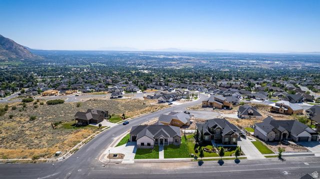 851 E MOUNTAIN RD, North Ogden, UT 84414