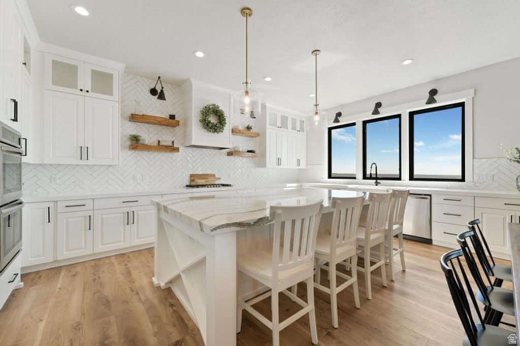 Image 18 of property listing at 851 E MOUNTAIN RD, North Ogden, UT 84414