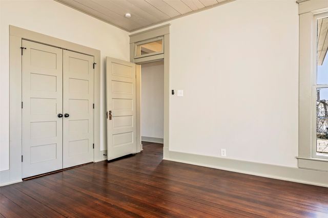 407 E Franklin Street, Hillsboro, TX 76645