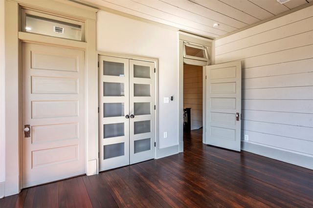 407 E Franklin Street, Hillsboro, TX 76645