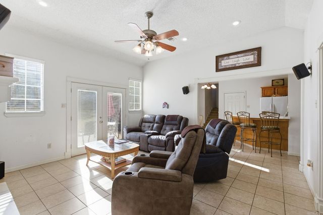 157 Friendship Rd, Conway, AR 72032