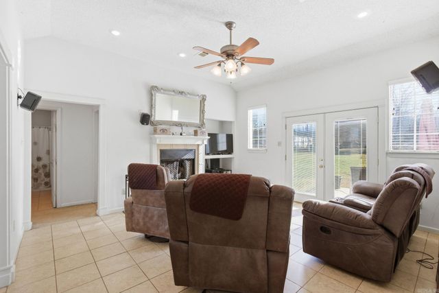 157 Friendship Rd, Conway, AR 72032