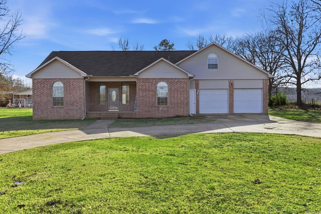 157 Friendship Rd, Conway, AR 72032