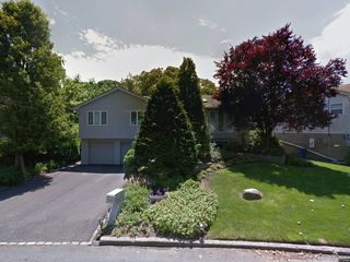 22 Pickwick Hill Drive, Huntington Station, NY 11746