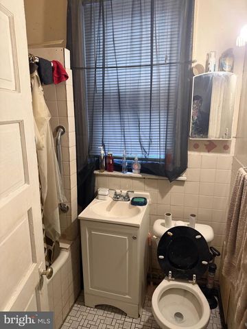 2827 N CROSKEY ST, Philadelphia, PA 19132