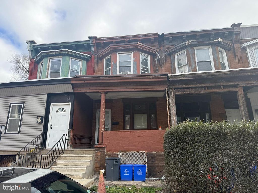 2827 N CROSKEY ST, Philadelphia, PA 19132