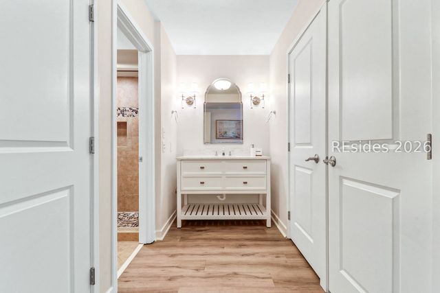21 Ocean Ln Apt 401, Hilton Head Island, SC 29928