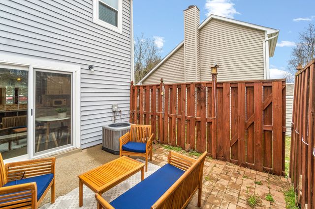 104 Carriage Pl, Clarksville, TN 37042