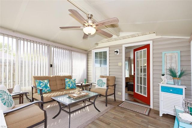 100 Rhetts RN, Yorktown, VA 23692