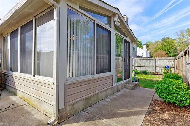 100 Rhetts RN, Yorktown, VA 23692