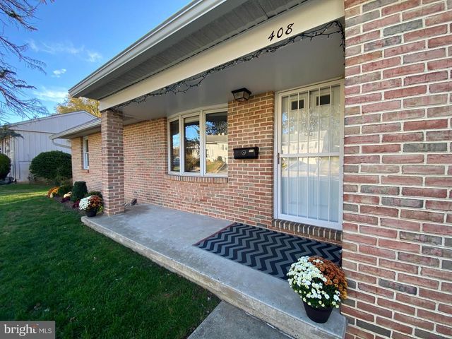408 CHESTERFIELD DR, Downingtown, PA 19335