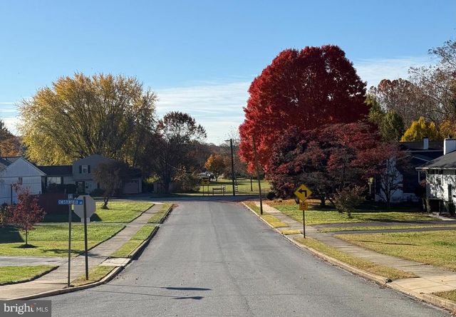 408 CHESTERFIELD DR, Downingtown, PA 19335