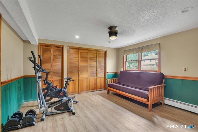 17 Eileen Lane, Enfield, CT 06082