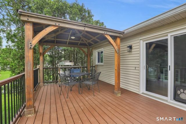 17 Eileen Lane, Enfield, CT 06082