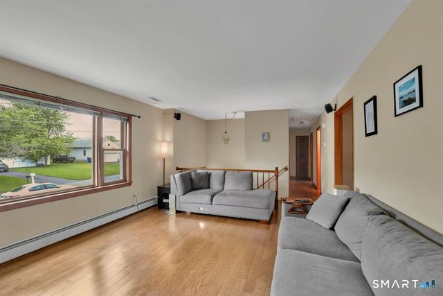 17 Eileen Lane, Enfield, CT 06082