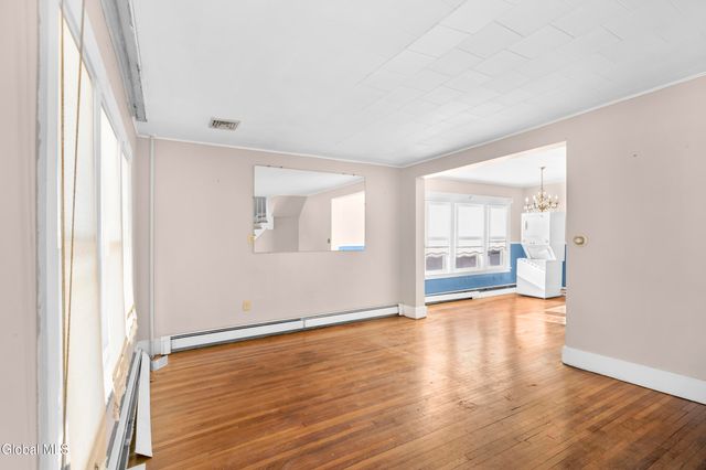 47 Marriott Avenue, Schenectady, NY 12304