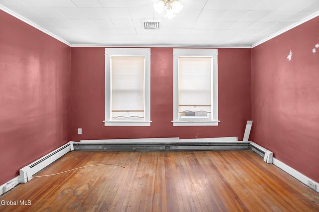 47 Marriott Avenue, Schenectady, NY 12304