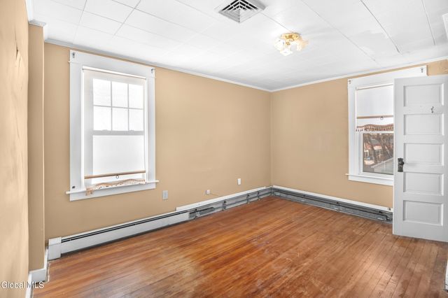 47 Marriott Avenue, Schenectady, NY 12304