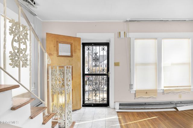 47 Marriott Avenue, Schenectady, NY 12304