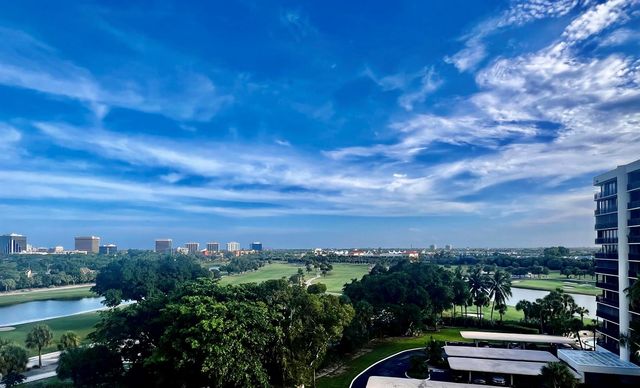 2425 Presidential Way 806, West Palm Beach, FL 33401