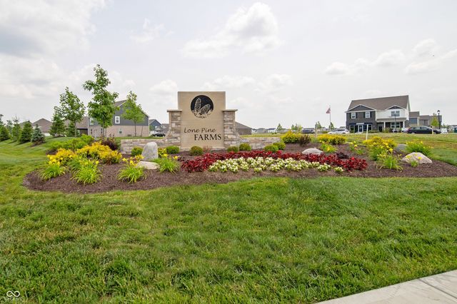 5924 Norfolk Row, Greenwood, IN 46143