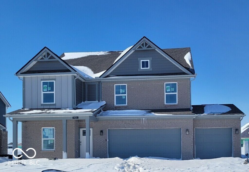 5924 Norfolk Row, Greenwood, IN 46143