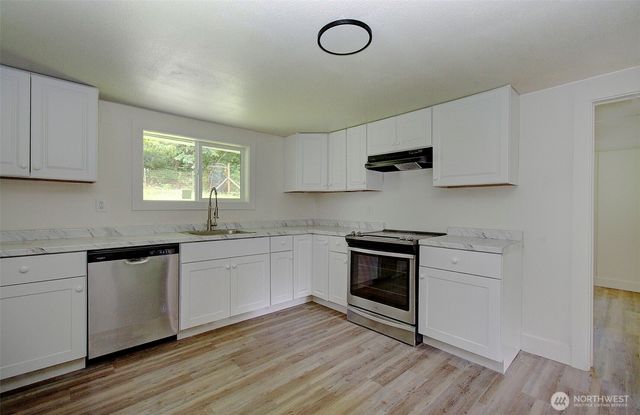 6405 WestSide Highway, Castle Rock, WA 98611