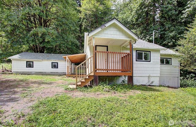 6405 WestSide Highway, Castle Rock, WA 98611