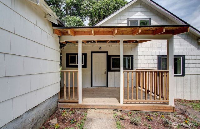 6405 WestSide Highway, Castle Rock, WA 98611