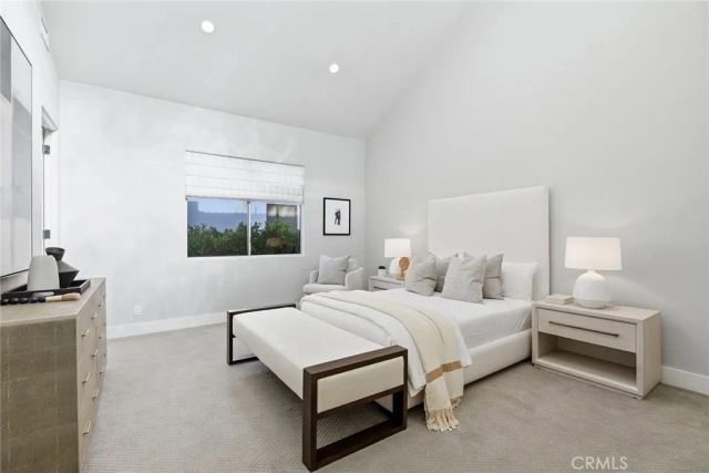 16007 Dickens, Encino, CA 91436