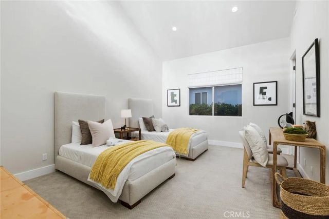 16007 Dickens, Encino, CA 91436