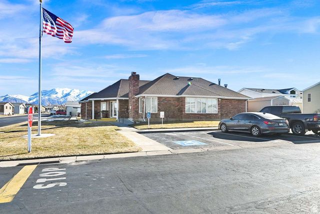 3750 MIDLAND DR, Roy, UT 84067