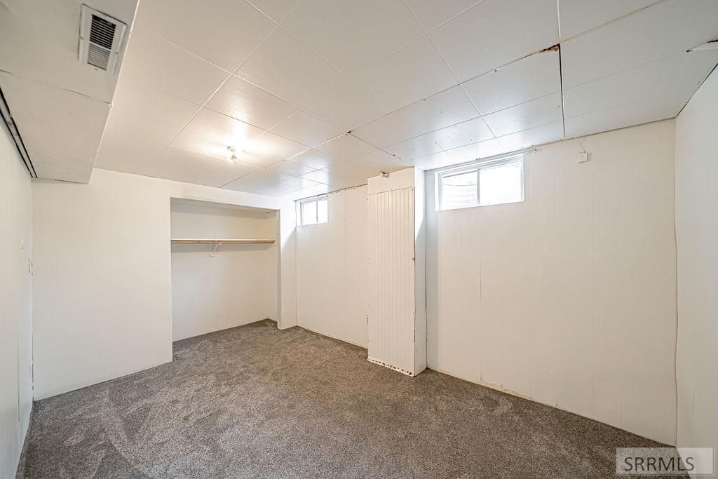 Image 15 of property listing at 1545 12th Street, Idaho Falls, ID 83404