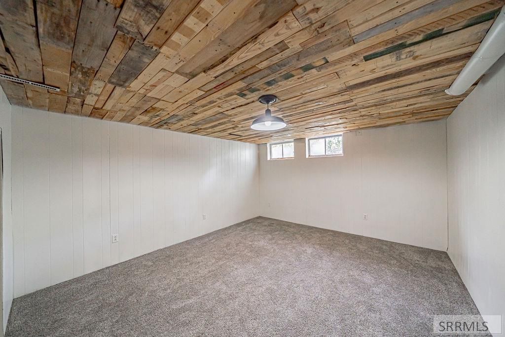 Image 16 of property listing at 1545 12th Street, Idaho Falls, ID 83404